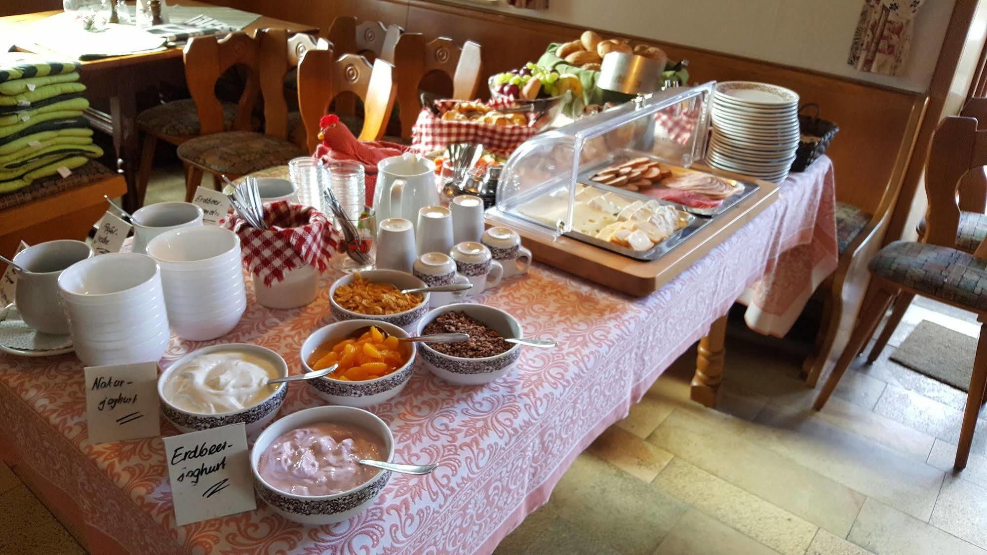Hotel Gasthof Zum Schwan Steinsfeld Екстер'єр фото