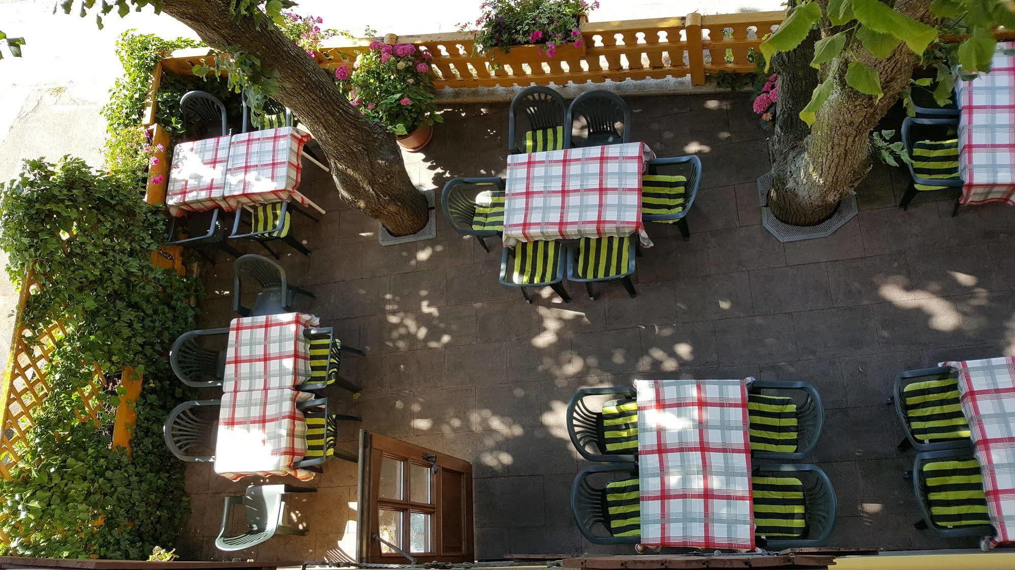 Hotel Gasthof Zum Schwan Steinsfeld Екстер'єр фото