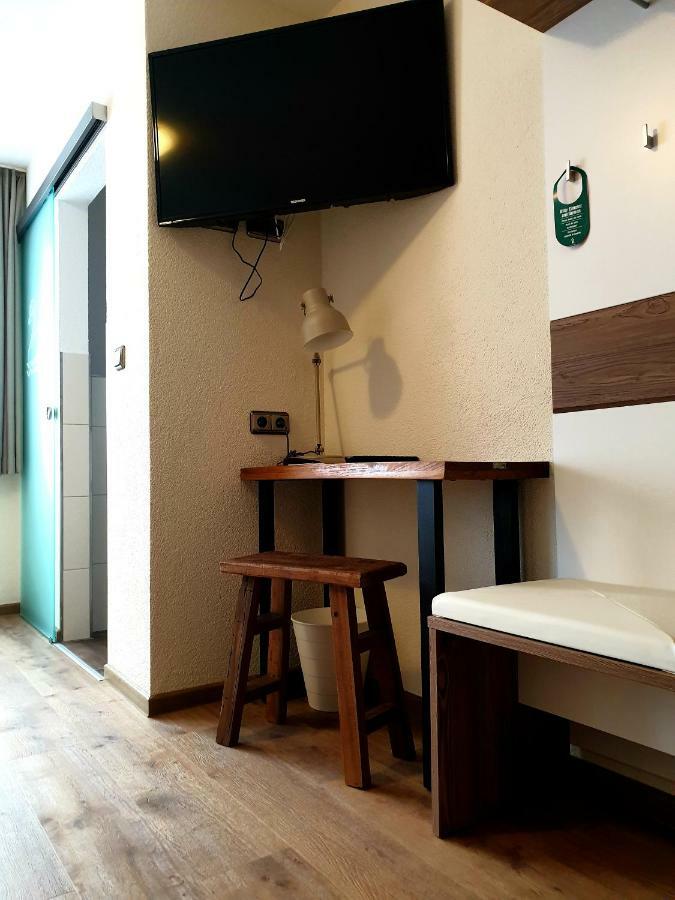 Hotel Gasthof Zum Schwan Steinsfeld Екстер'єр фото