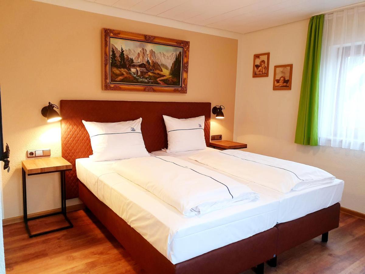 Hotel Gasthof Zum Schwan Steinsfeld Екстер'єр фото