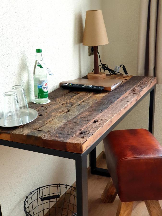Hotel Gasthof Zum Schwan Steinsfeld Екстер'єр фото