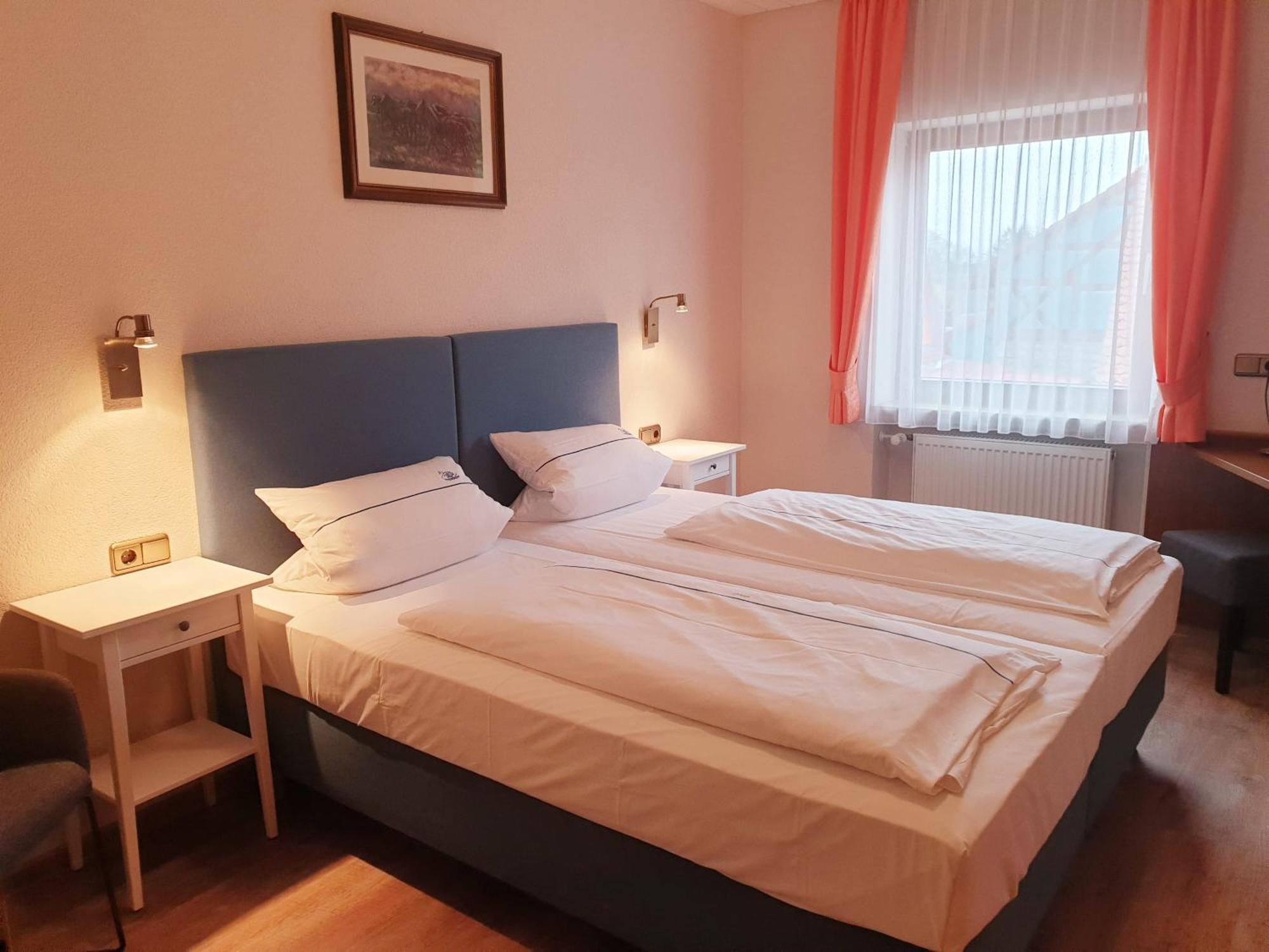 Hotel Gasthof Zum Schwan Steinsfeld Екстер'єр фото