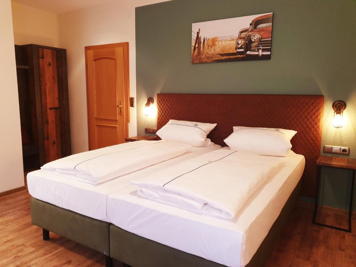 Hotel Gasthof Zum Schwan Steinsfeld Екстер'єр фото